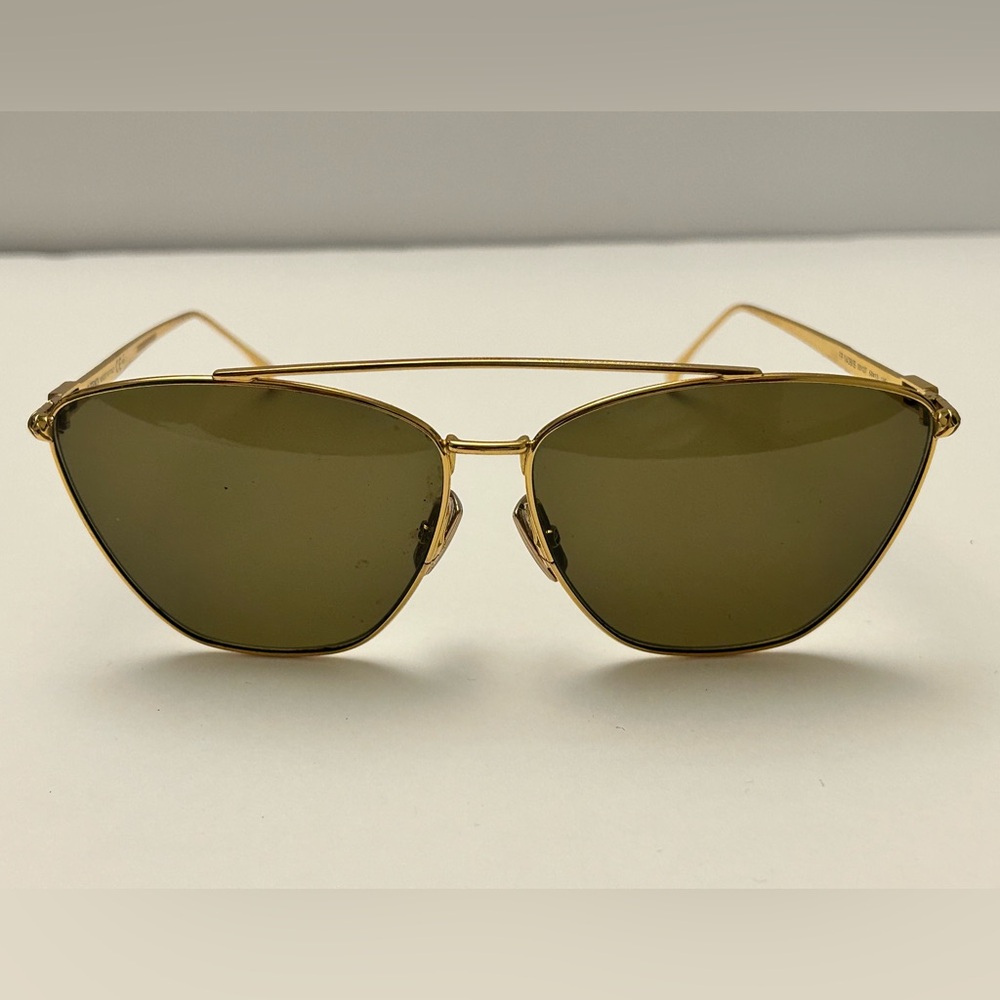 Fendi Sunglasses - Picture 3 of 7